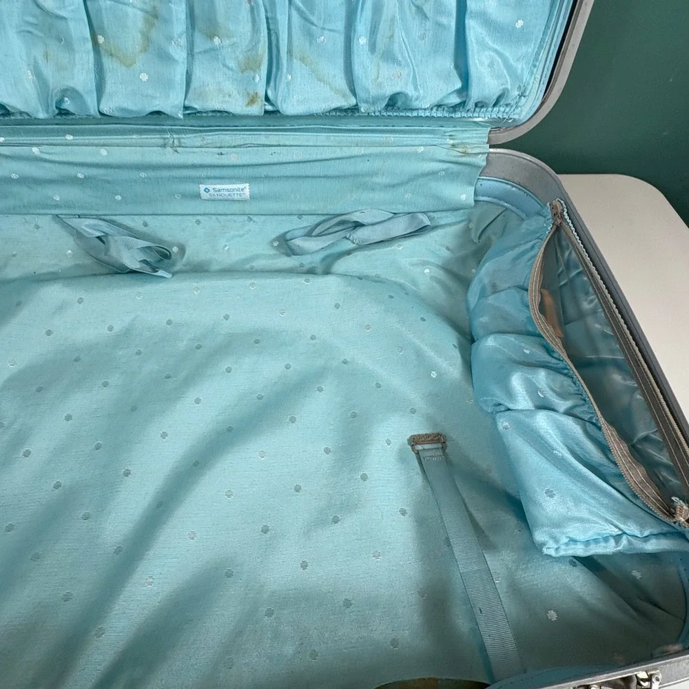 Samsonite vintage silhouette
